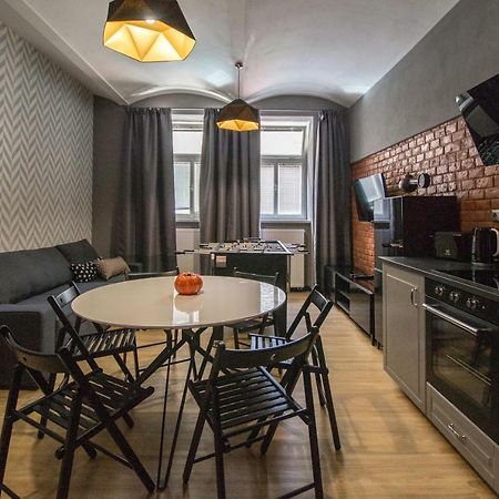 3Bdr Ruterra Apt With Table Football Prag Exterior foto