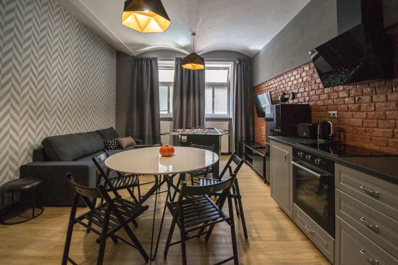 3Bdr Ruterra Apt With Table Football Prag Exterior foto