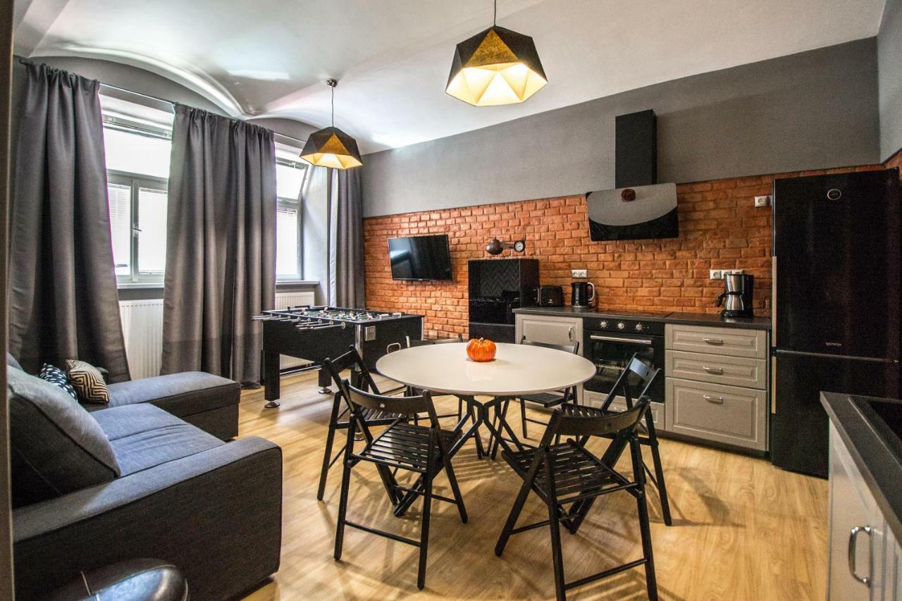 3Bdr Ruterra Apt With Table Football Prag Exterior foto
